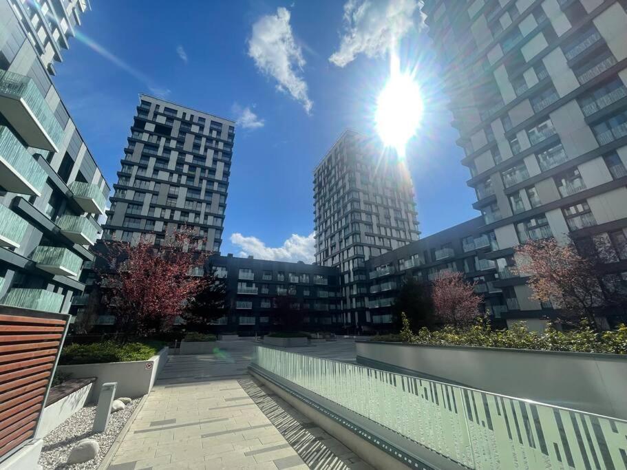 Centrum Park Studio Prag Exteriör bild