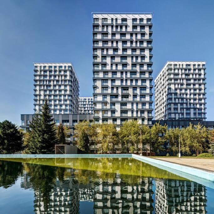 Centrum Park Studio Prag Exteriör bild